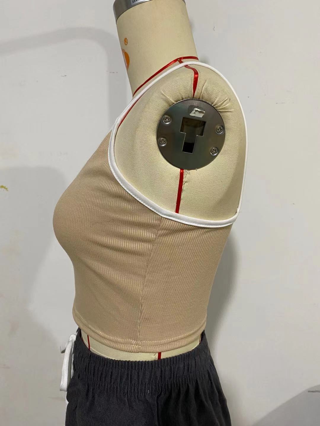 Women's Fashion Embroidered Small Camisole Top